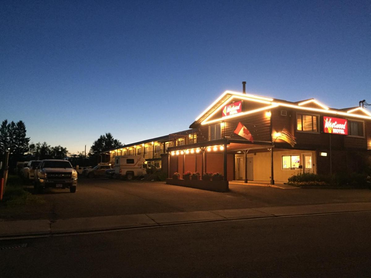 Westwood Motel 100 Mile House Exterior foto